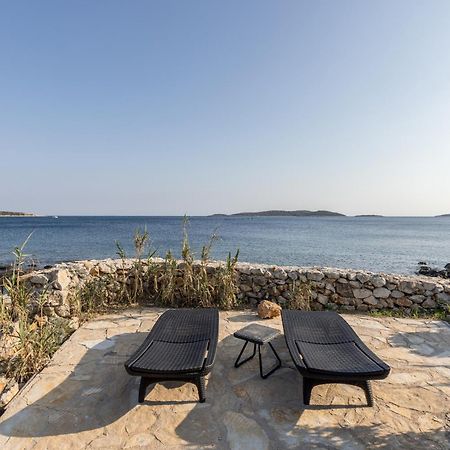 Apartments By The Sea Milna, Vis - 8946 ルカバックス エクステリア 写真