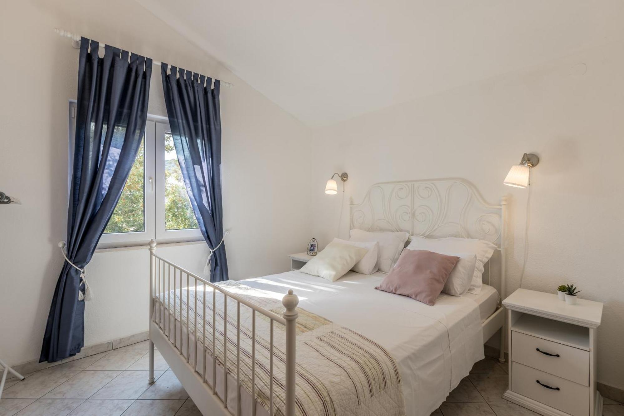 Apartments By The Sea Milna, Vis - 8946 ルカバックス エクステリア 写真