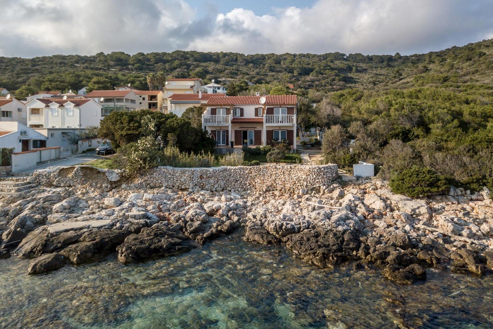 Apartments By The Sea Milna, Vis - 8946 ルカバックス エクステリア 写真